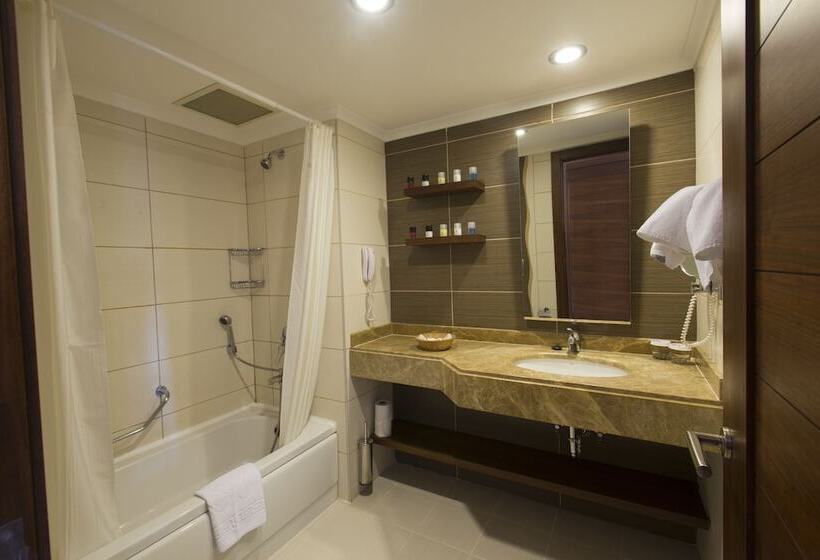 سوییت جونیور با چشم‌انداز دریا, Leodikya Kirman Premium - Ultra All Inclusive
