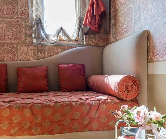 Junior Suite, San Luca Palace