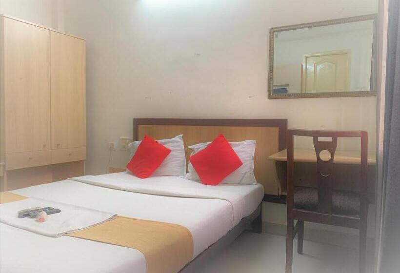 デラックスルーム, Half Moon Chennai
