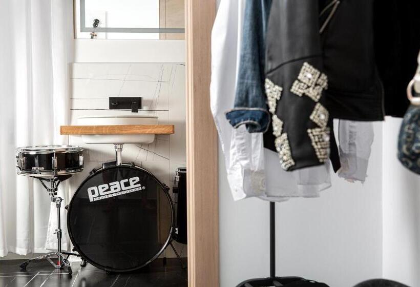 Номер Deluxe, Vincent House Boutique