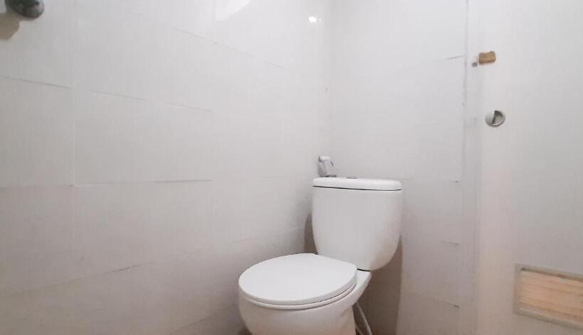 اتاق خانوادگی, Oyo 90137 Griya Homestay Family