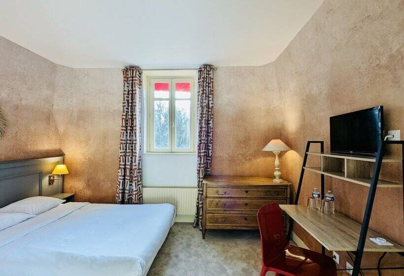 Номер Стандарт, Château Corneille