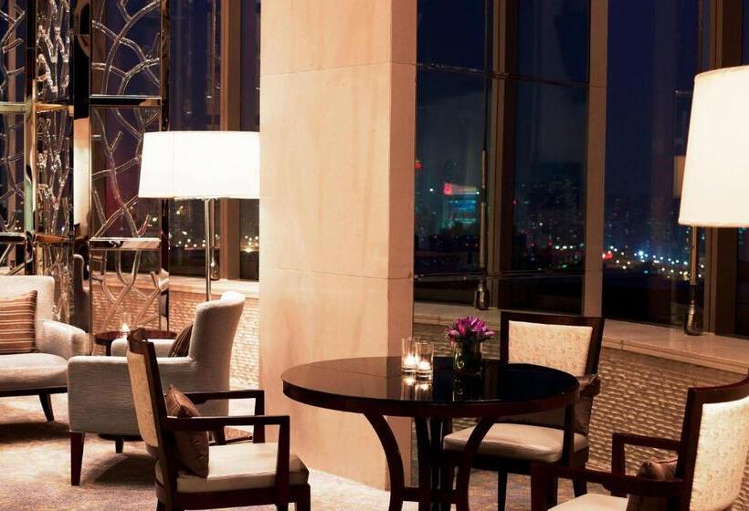 اتاق اجرایی با تخت بزرگ, Sheraton Grand Shanghai Pudong Hotel & Residences