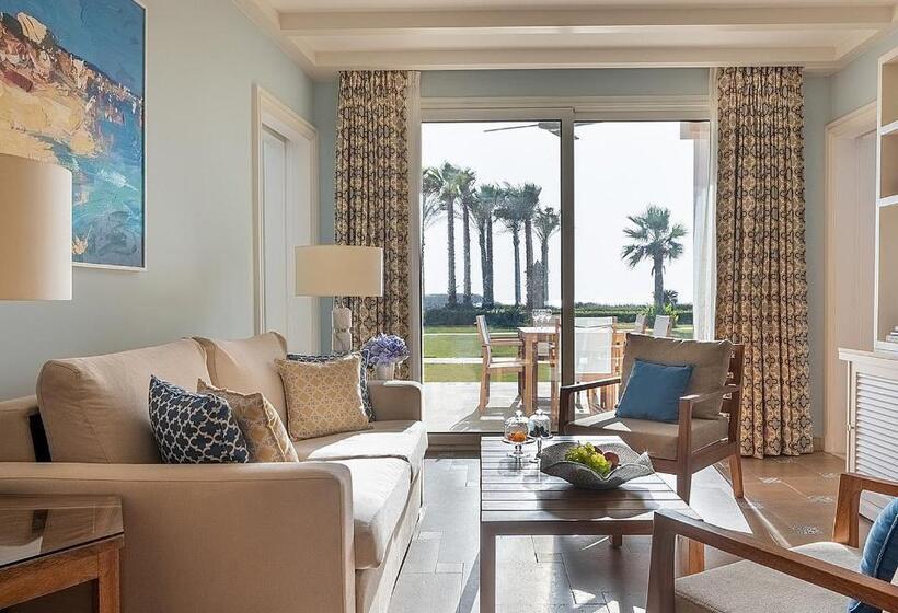 سوییت لوکس, Four Seasons Hotel Alexandria At San Stefano