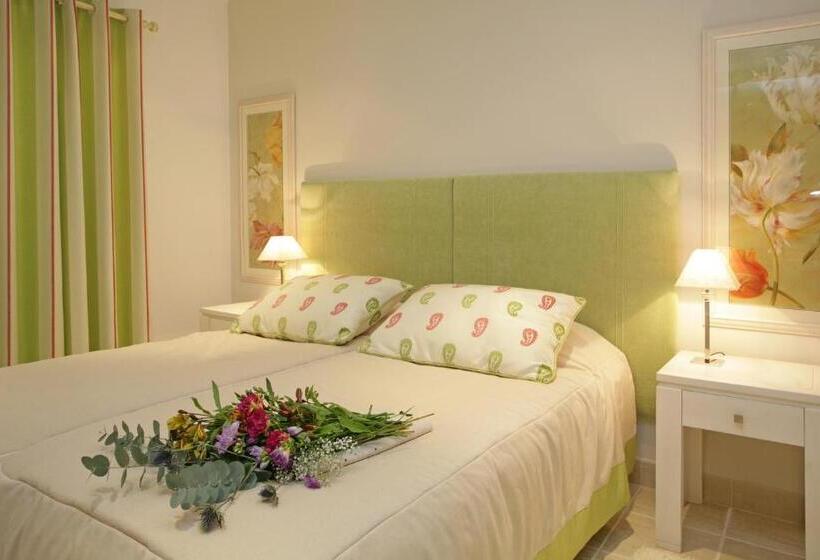 Апартаменты Deluxe 2 Спальни, The View – Santo António Villas, Golf & Spa