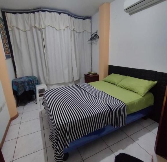 Номер Стандарт, Hostal Venecia Tu Casa En Manta