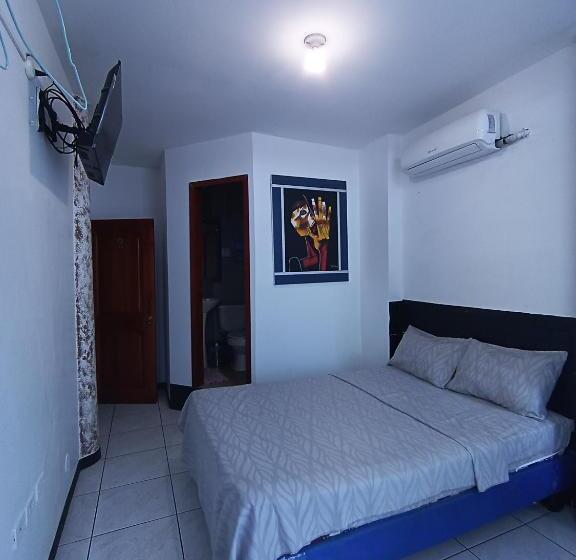 Номер Стандарт, Hostal Venecia Tu Casa En Manta