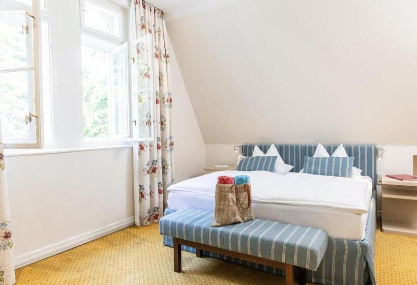 اتاق استاندارد با چشم‌انداز باغ, Dermuth Hotels – Parkvilla Wörth