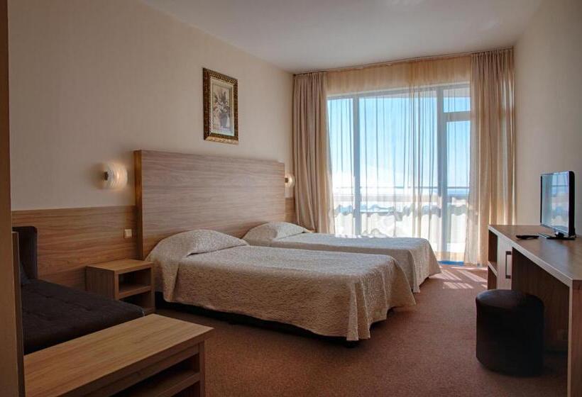 Quarto Standard Vista Mar Lateral com Sacada, Elena Hotel And Wellness   All Inclusive