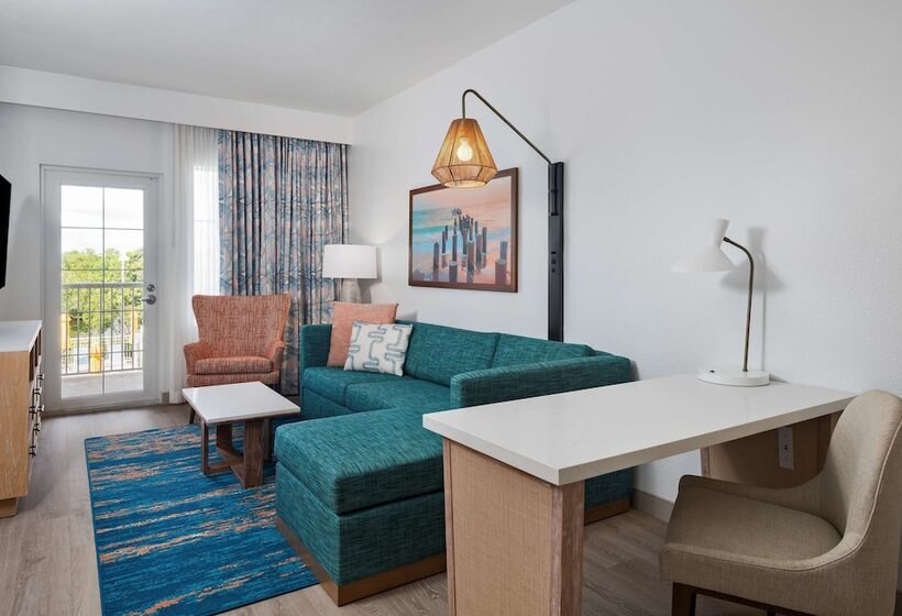 套房带泳池景, Doubletree Suites By Hilton Naples