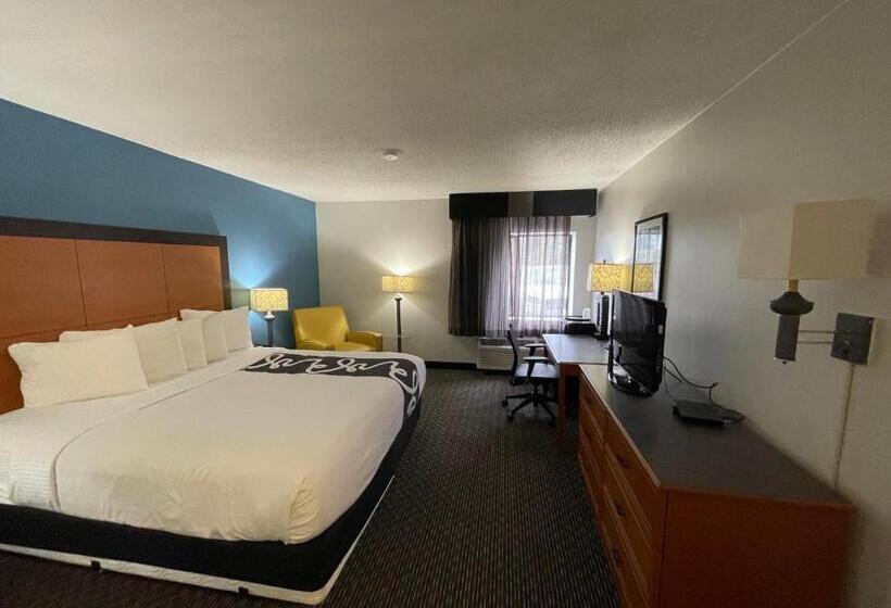 스탠다드 룸 킹사이즈 침대, La Quinta By Wyndham Baton Rouge Siegen Lane