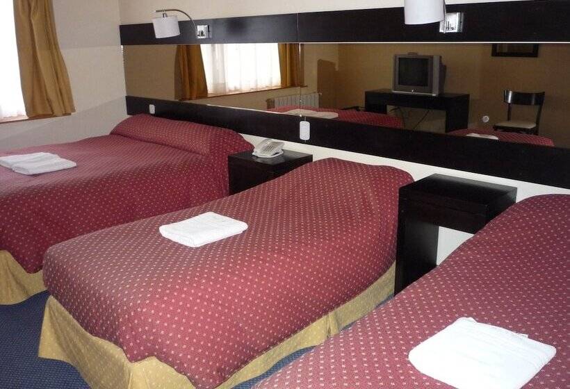 Номер Стандарт Трехместный, Marcopolo Suites Calafate