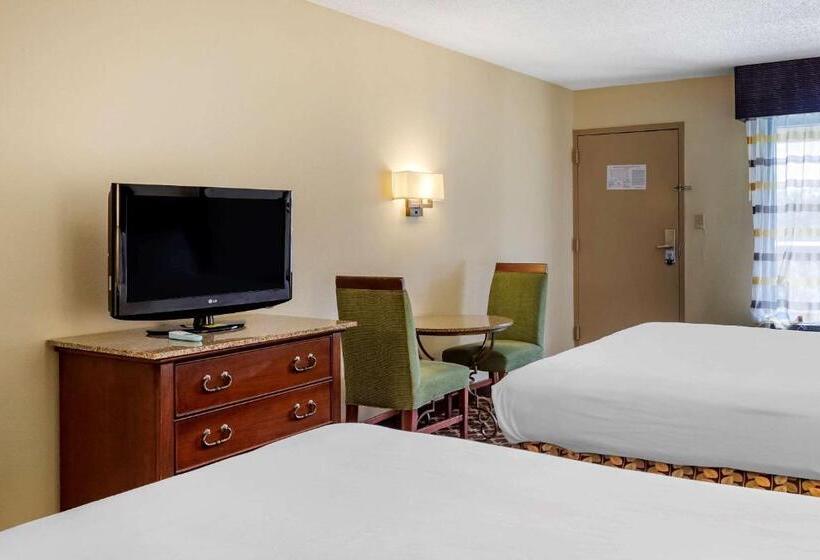 标准间, Quality Inn Near The Island Pigeon Forge