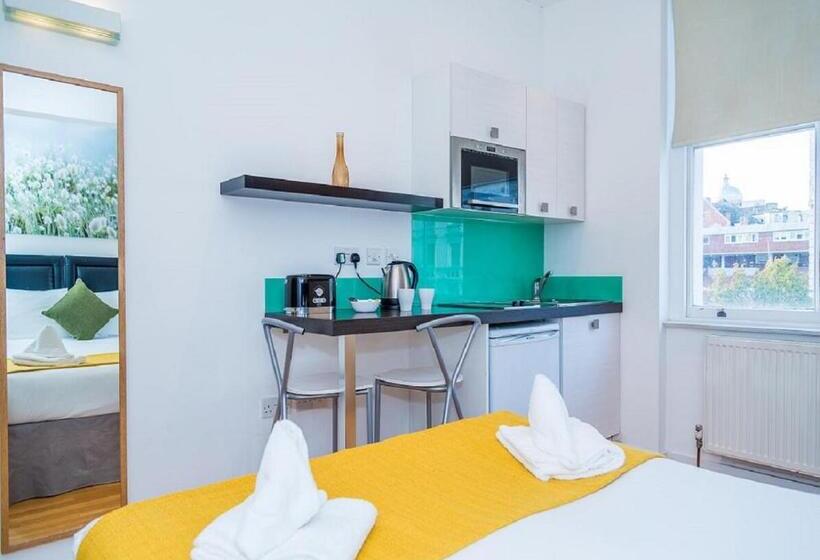 Студия Superior, Hyde Park Executive Apartments