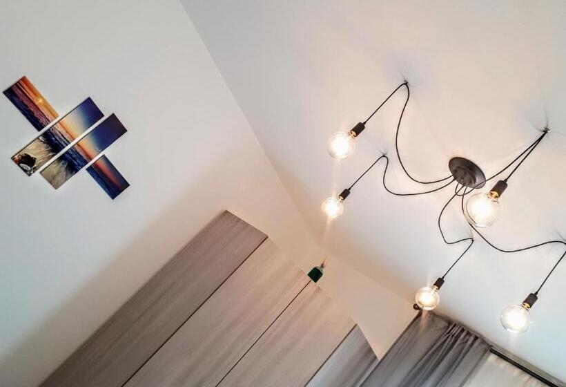 اتاق استاندارد با تخت بزرگ, Luce