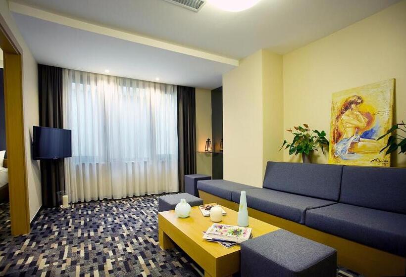 ファミリールーム, Tan Hotel   Special Category