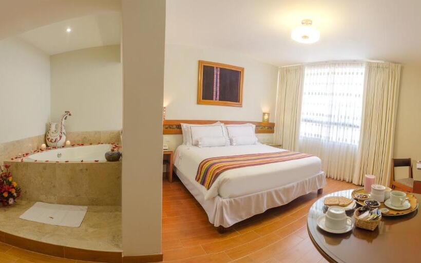 주니어 스위트, Taypikala Hotel Cusco
