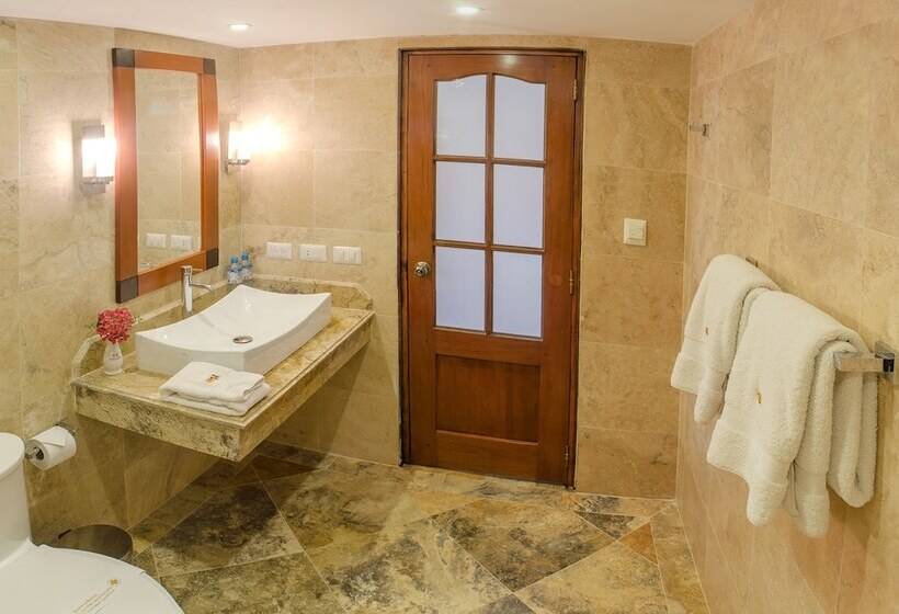 4인용 스탠다드 룸, Taypikala Hotel Cusco