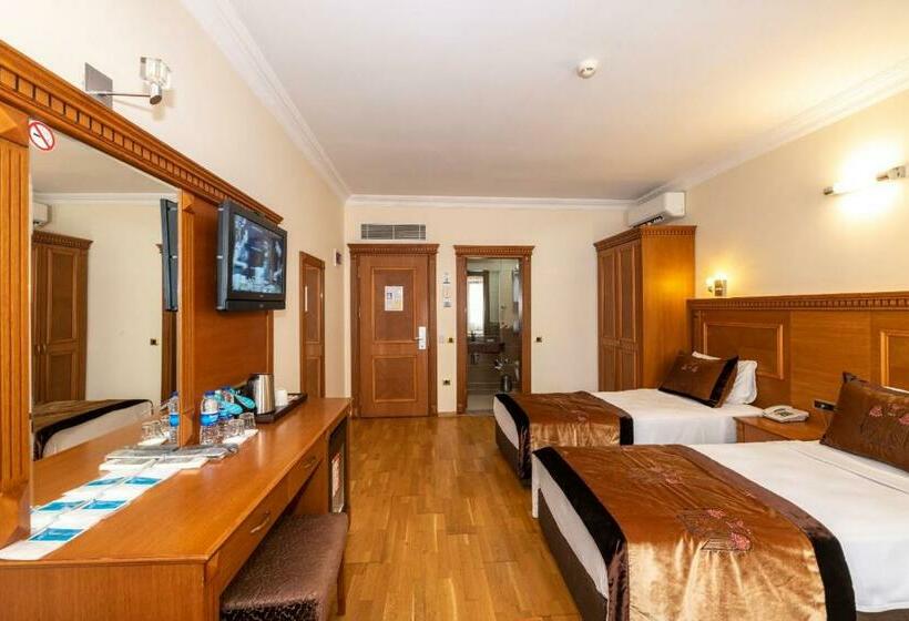 Номер Стандарт Трехместный, The Byzantium Suites Hotel & Spa