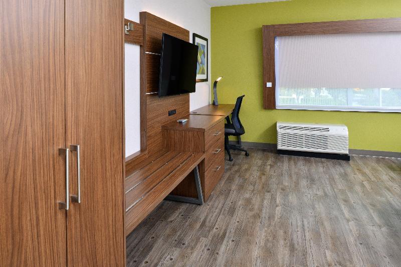 带大床的标准间, Holiday Inn Express Orlando   South Park, An Ihg