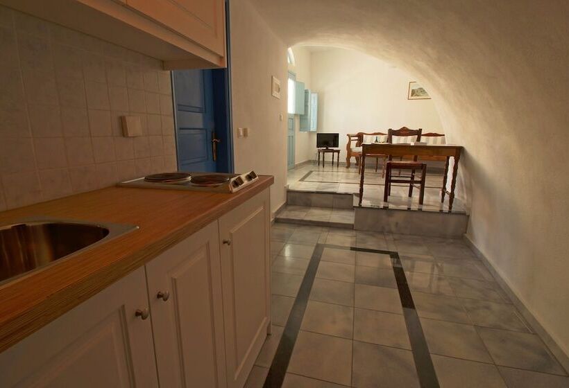 스탠다드 스튜디오, Aethrio Sunset Village   Oia