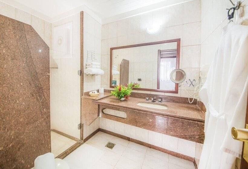 Люкс с Балконом, Best Western Shalimar Praia