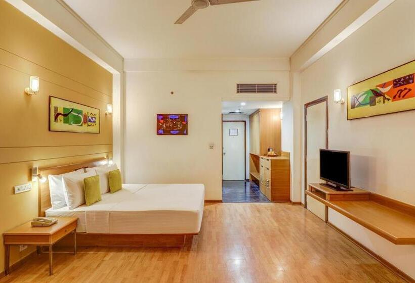 Номер Стандарт, Lemon Tree Hotel, East Delhi Mall, Kaushambi
