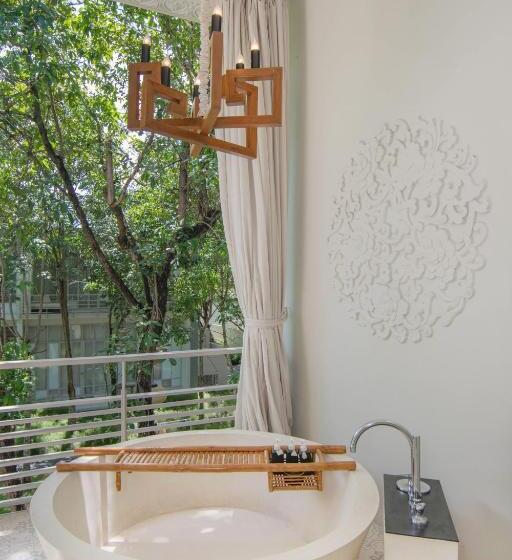 발코니 디럭스 룸, Sala Phuket Mai Khao Beach Resort