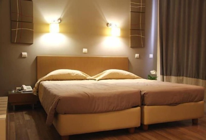 Cameră Standard, Ariston