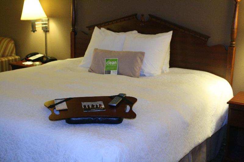 Номер Стандарт, Holiday Inn Express Hotel & Suites High Point South, An Ihg