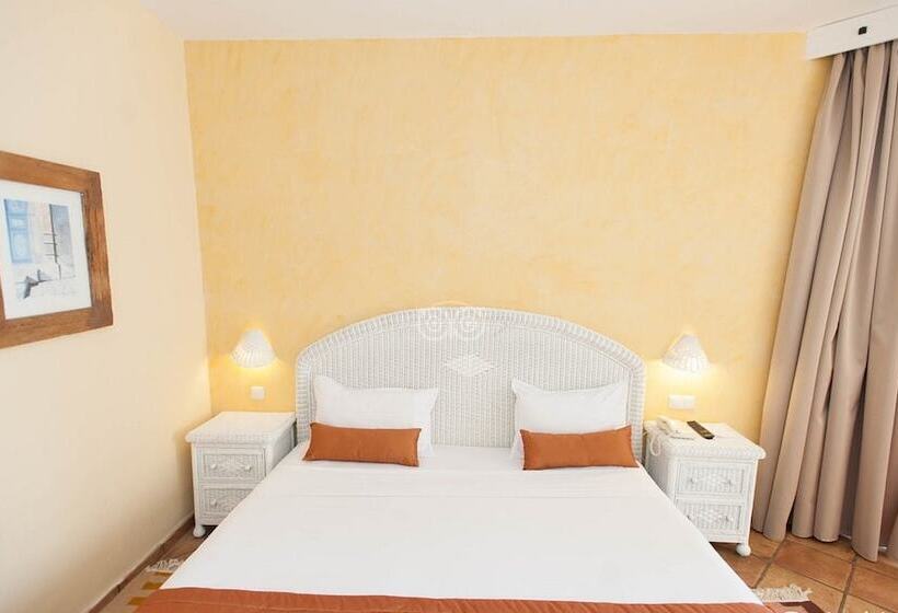 Номер Стандарт Трехместный, Odyssee Resort and Thalasso