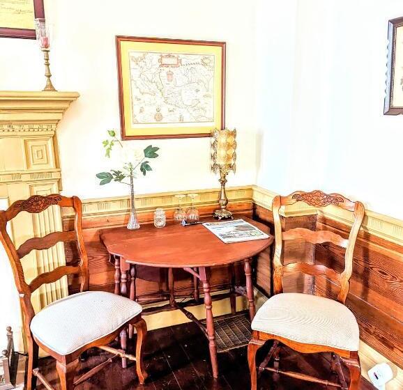 디럭스 룸 킹사이즈 침대, Chanceford Hall Bed & Breakfast
