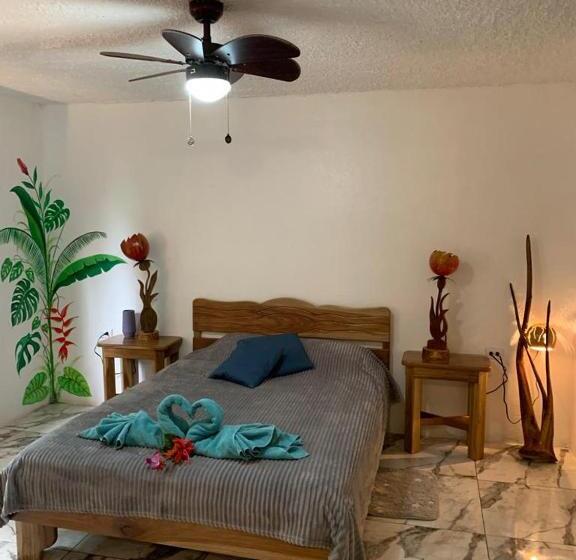 חדר דלוקס לשלושה, Casa Mambo