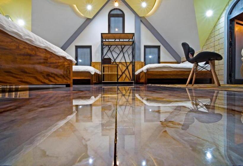 Deluxe Familiekamer, Csltdl & Coffee Sân Vườn Vương Bảo Long đà Lạt