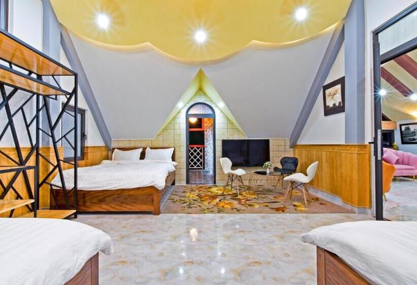 Deluxe Familiekamer, Csltdl & Coffee Sân Vườn Vương Bảo Long đà Lạt