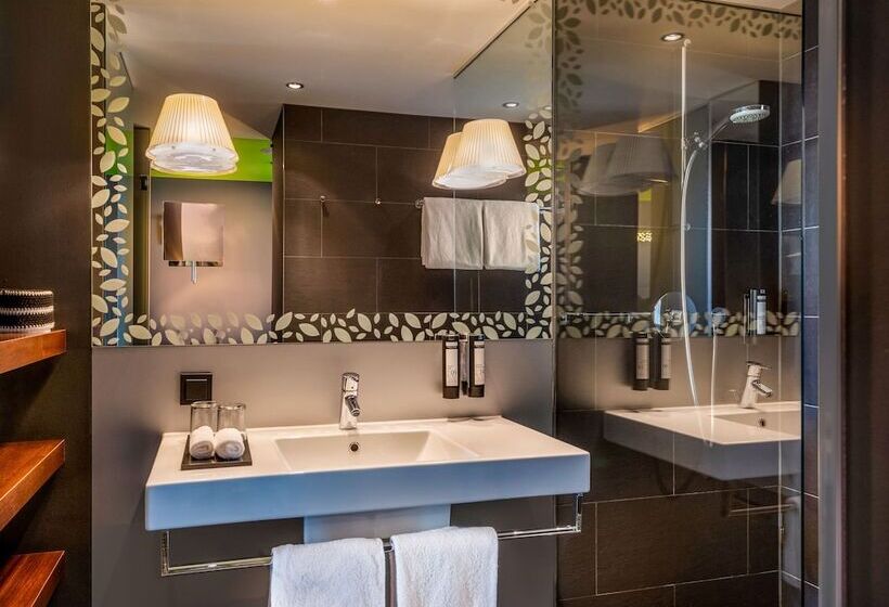 Quarto Superior, Mövenpick Hotel Stuttgart Airport