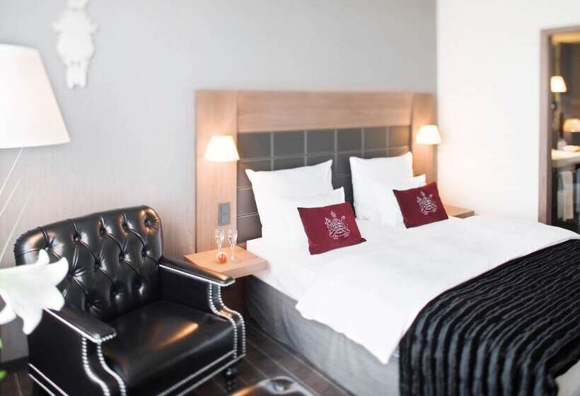 Quarto Superior, Mövenpick Hotel Stuttgart Airport