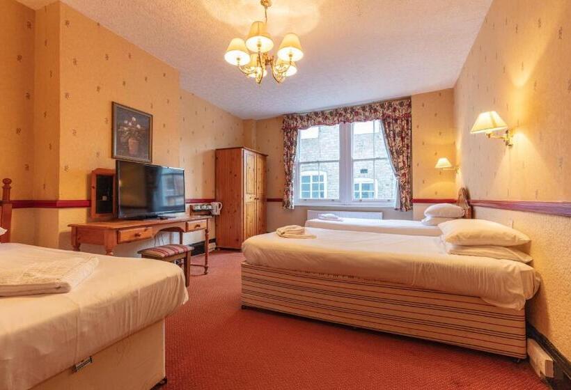Номер Стандарт Трехместный, The New Inn By Roomsbooked