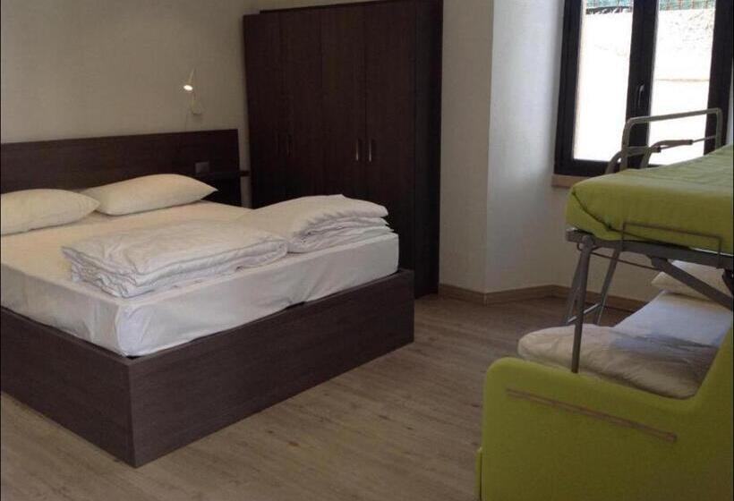 Четырехместный Номер Стандарт, Antica Campione Rooms & Hostel
