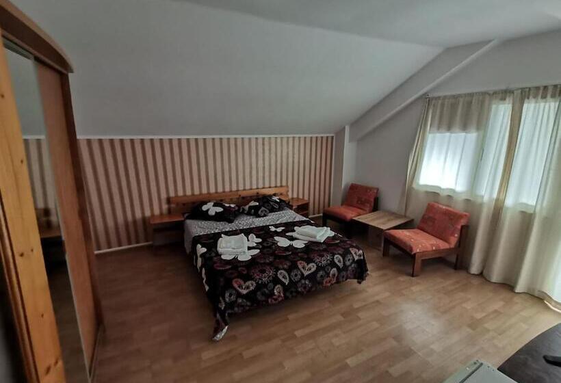 سوییت, Vila Cristal Costinesti