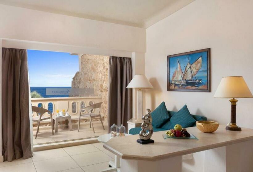 اتاق استاندارد با چشم‌انداز دریا, Pickalbatros Citadel Resort Sahl Hasheesh