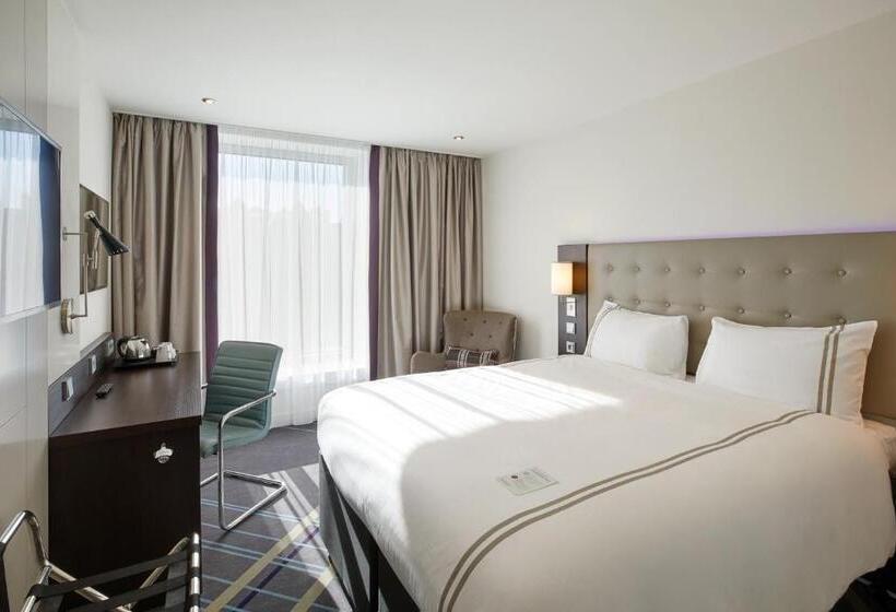 Номер Стандарт Адаптированный для Инвалидов, Premier Inn Köln City Mediapark