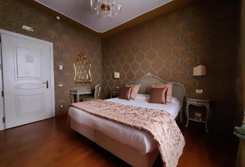 高级大房间, Murano Palace