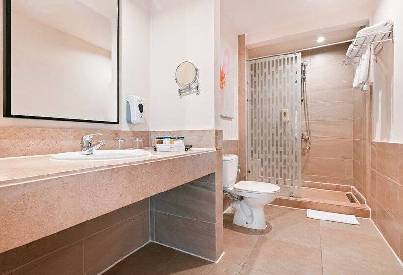اتاق استاندارد با چشم‌انداز دریا, Pickalbatros Citadel Resort Sahl Hasheesh