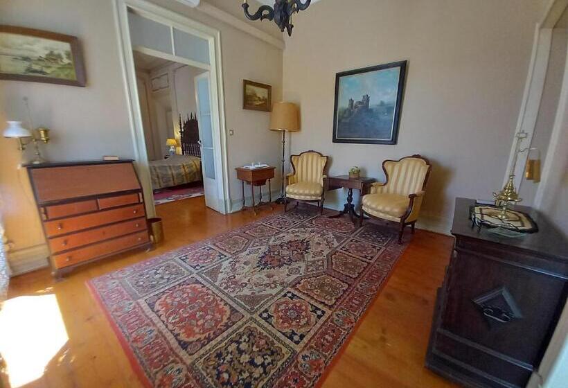 سوییت, Casa De S. Tiago