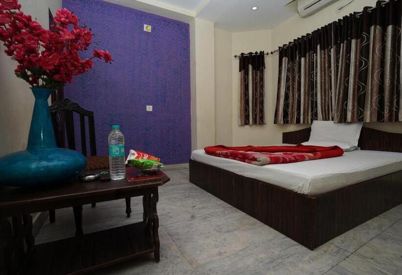 豪华房间, Hari Home