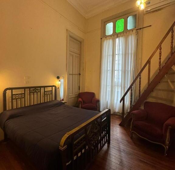 اتاق استاندارد سه نفره, High Hostel Rosario