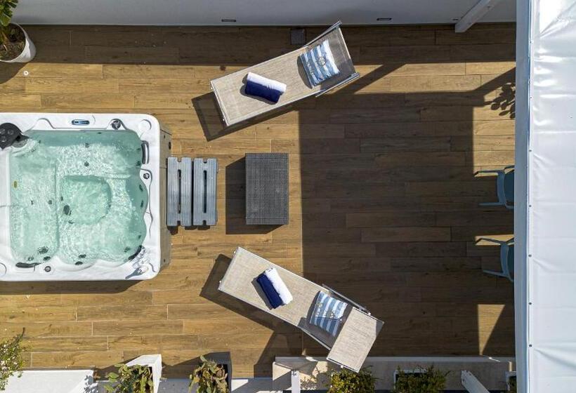 Люкс с Террасой, Acquarò Suite Jacuzzi