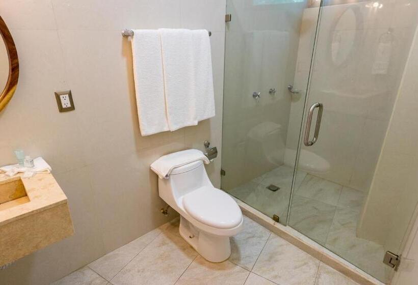 اتاق کلاسیک چهارنفره, La Loma Suites