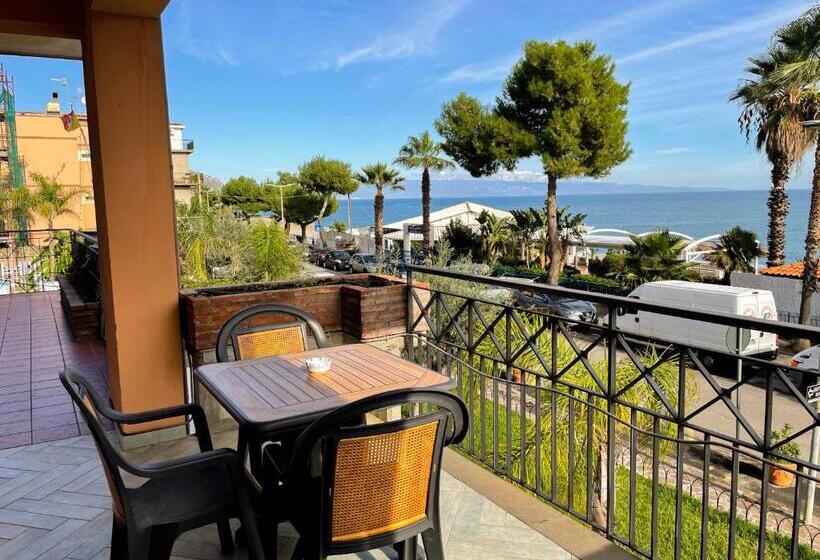 Четырехместный Номер Deluxe, Taormina Hotel Calipso